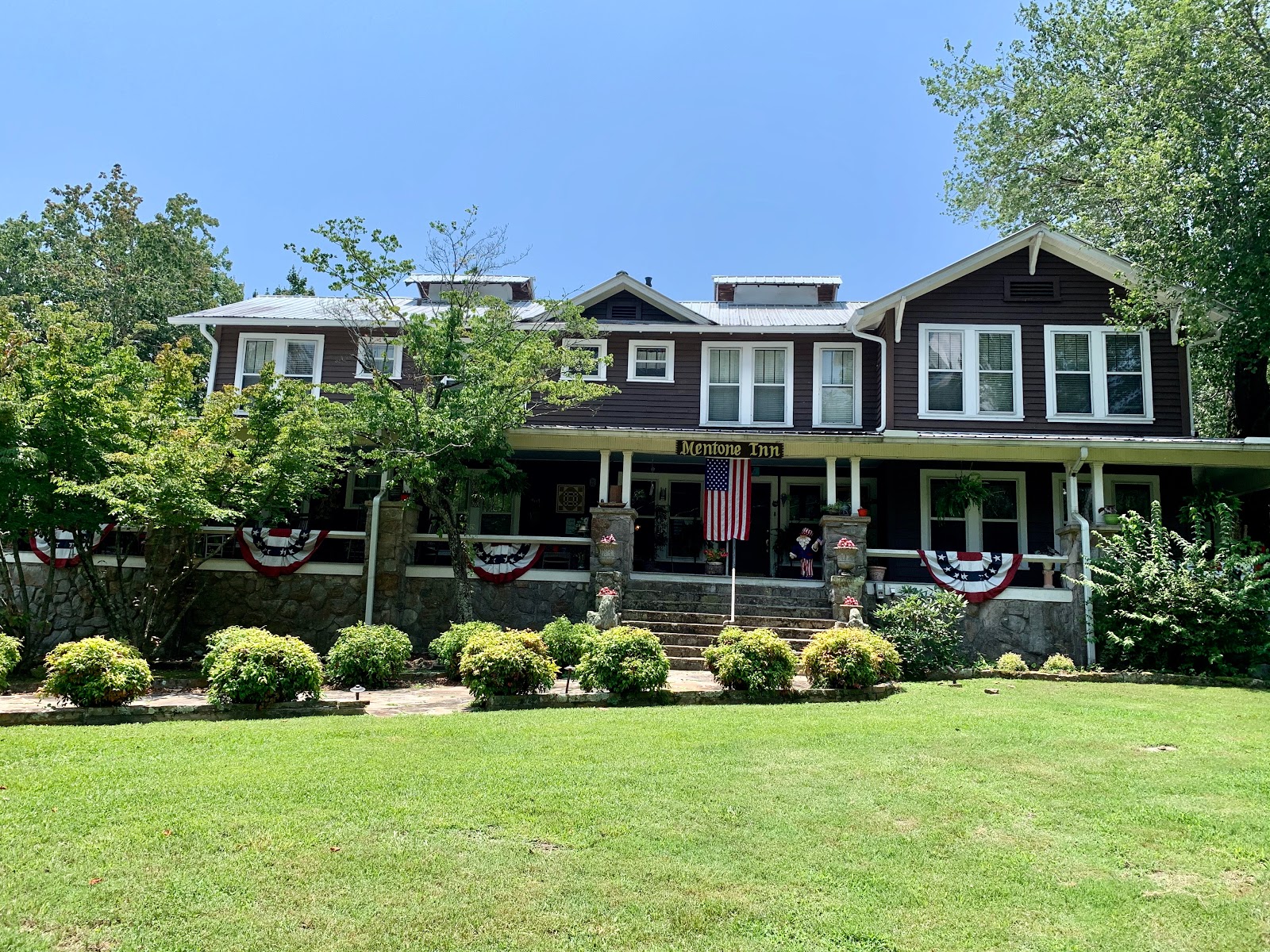 Historic Mentone Inn