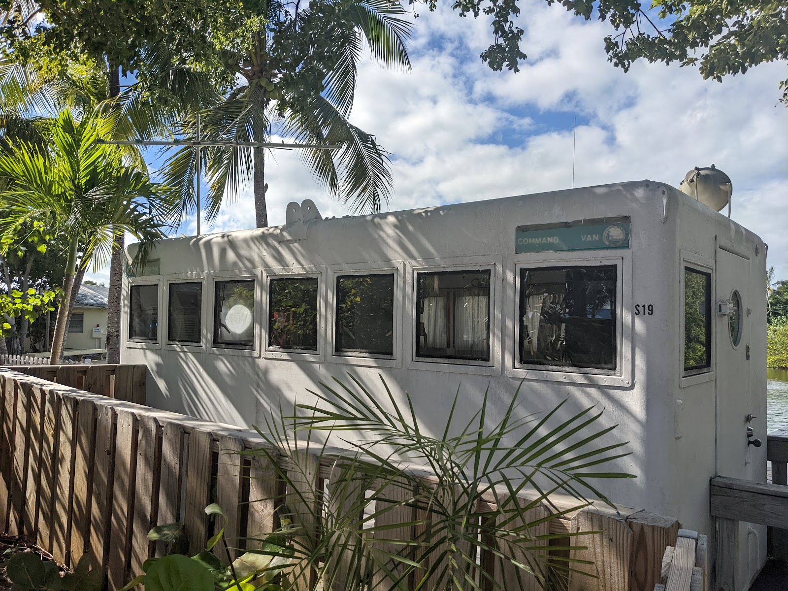 Jules' Undersea Lodge