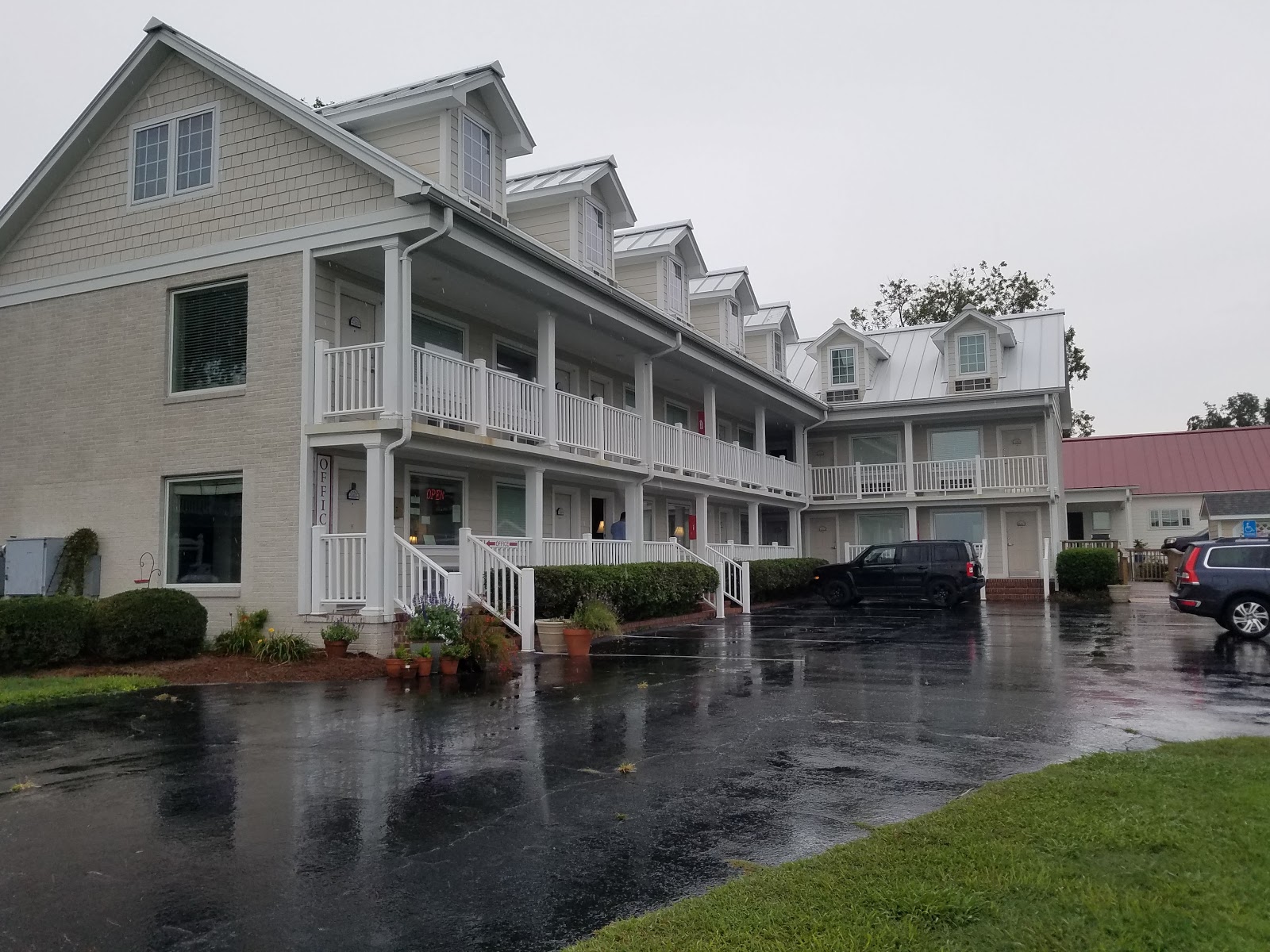 River Neuse Suites