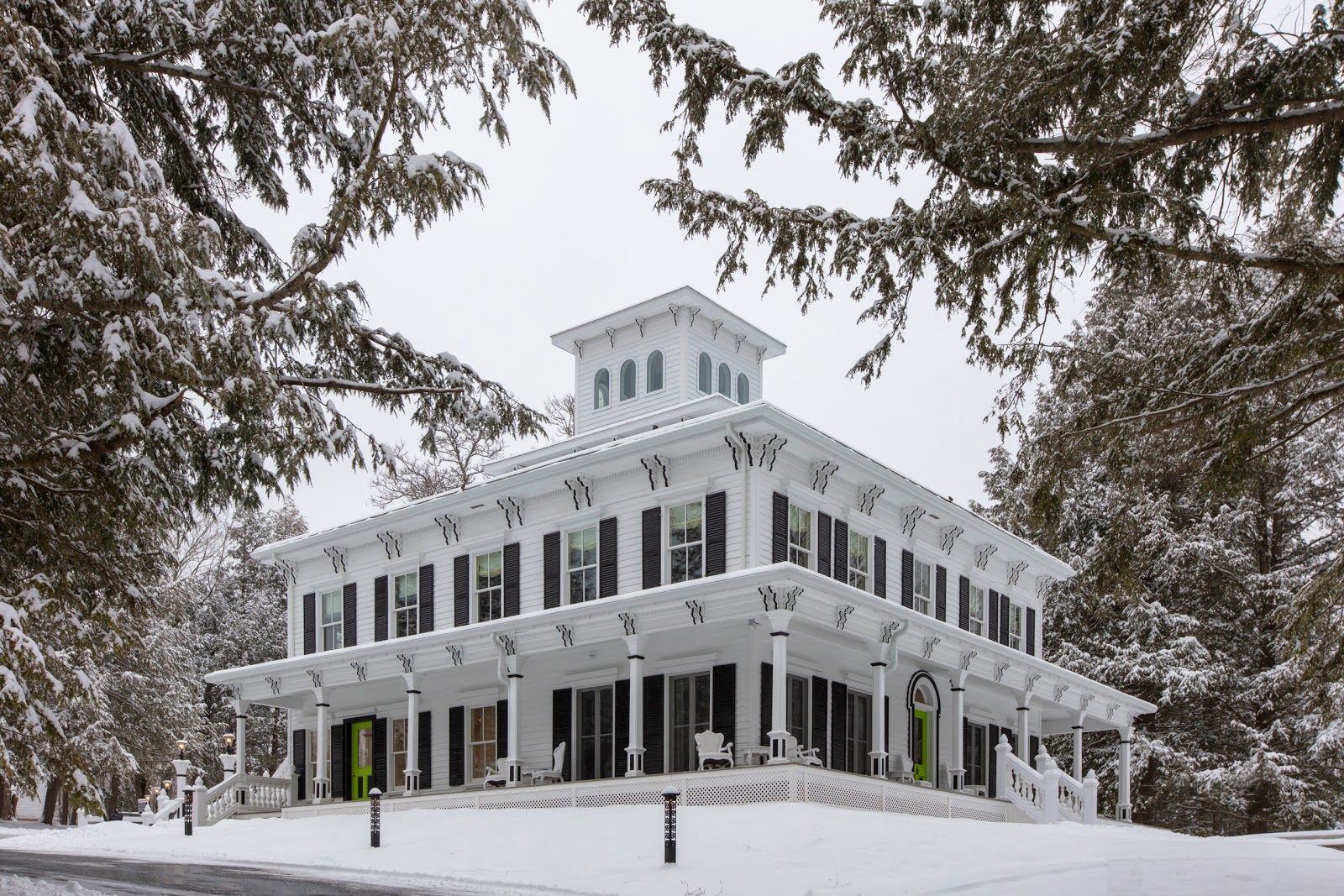 The Roxbury at Stratton Falls