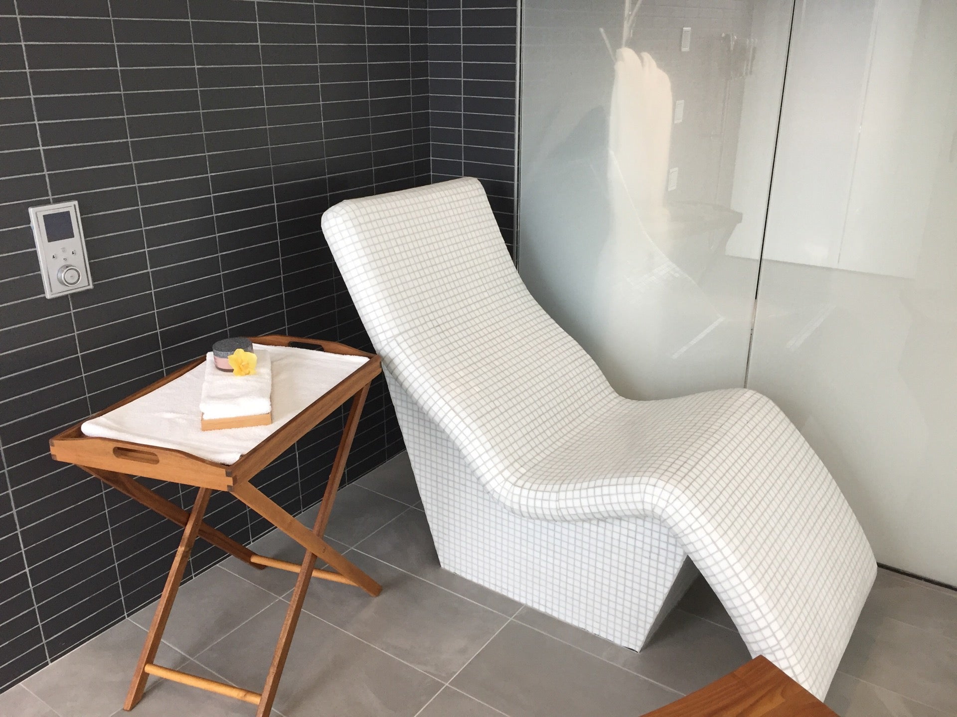 Le Méridien Columbus, The Joseph